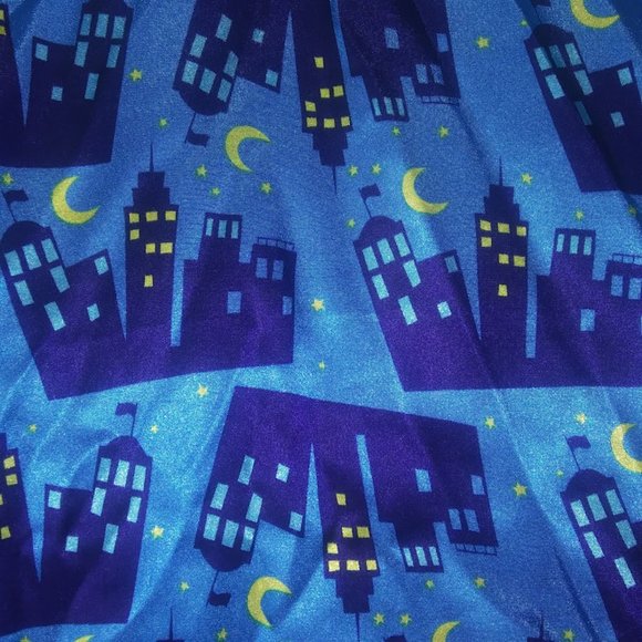 Vintage Miss Fifi Cityscape at Night Graphic Satin Robe - Picture 5 of 6